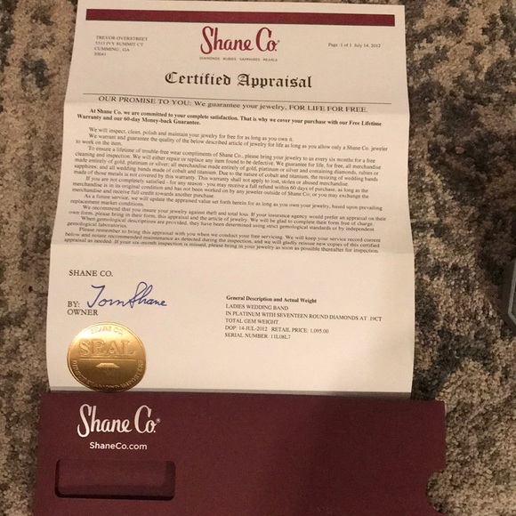 Platinum and diamond wedding band - Picture 3 of 3